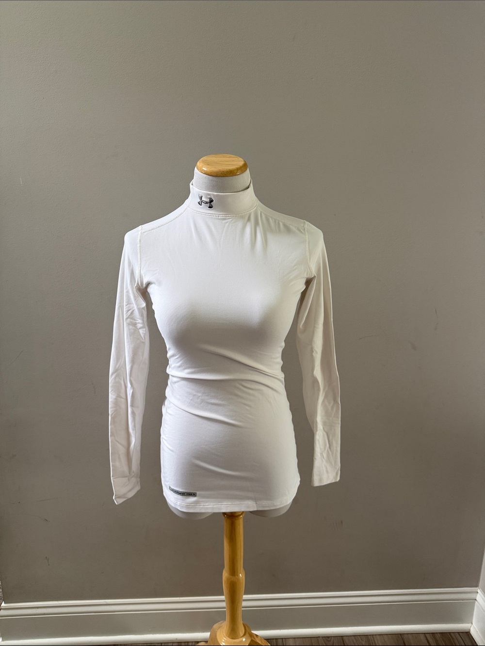 Under Armour White Long-Sleeve Mock Neck Base Layer